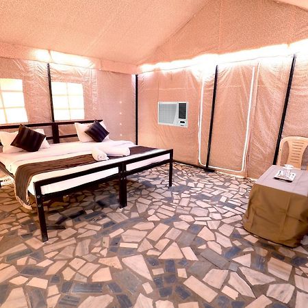 Nova Patgar Tents Hotel Bhuj Luaran gambar